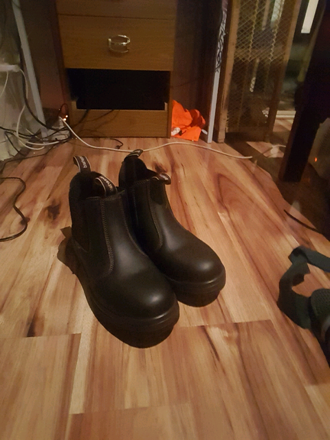 soft toe work boots australia
